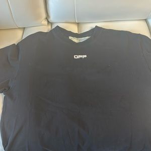 Off White X-Large shirt